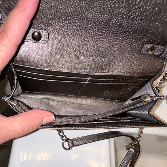 Michael Kors Metallic Silver Wallet on Chain - Picture 3 of 7